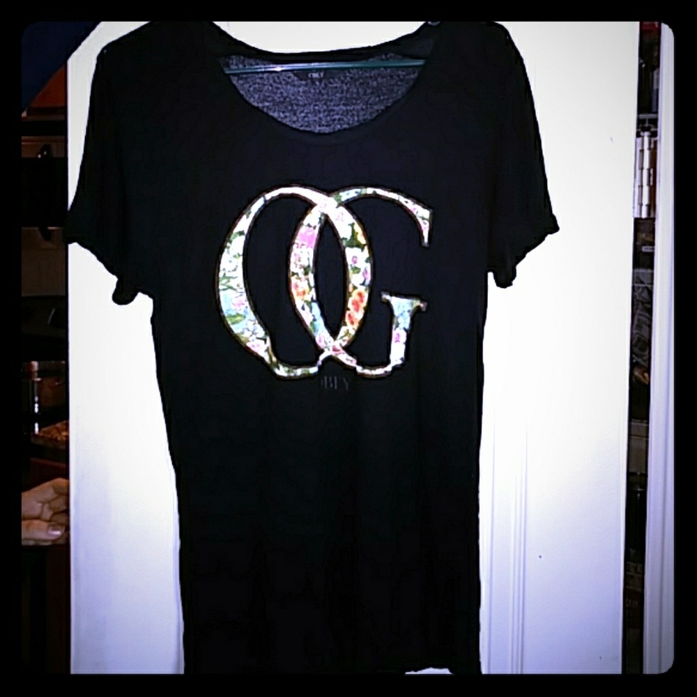 Obey OG shirt small